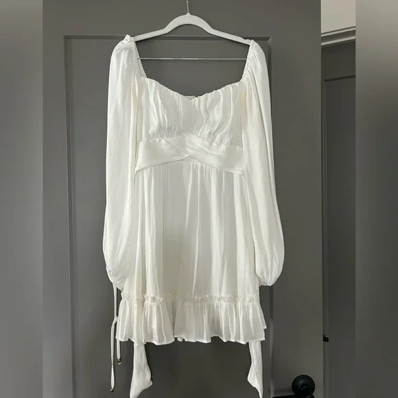 Perfect Bridal Ocassion Dress - Picture 1 of 2